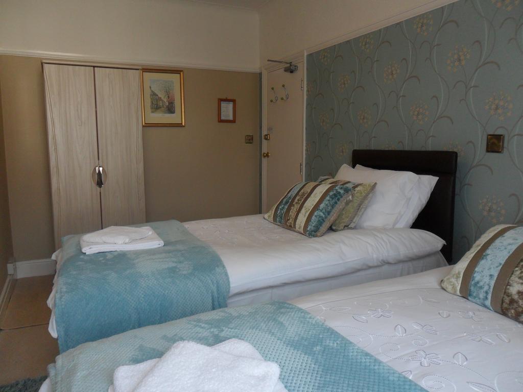 Cleave Court Guest House Llandudno Eksteriør bilde