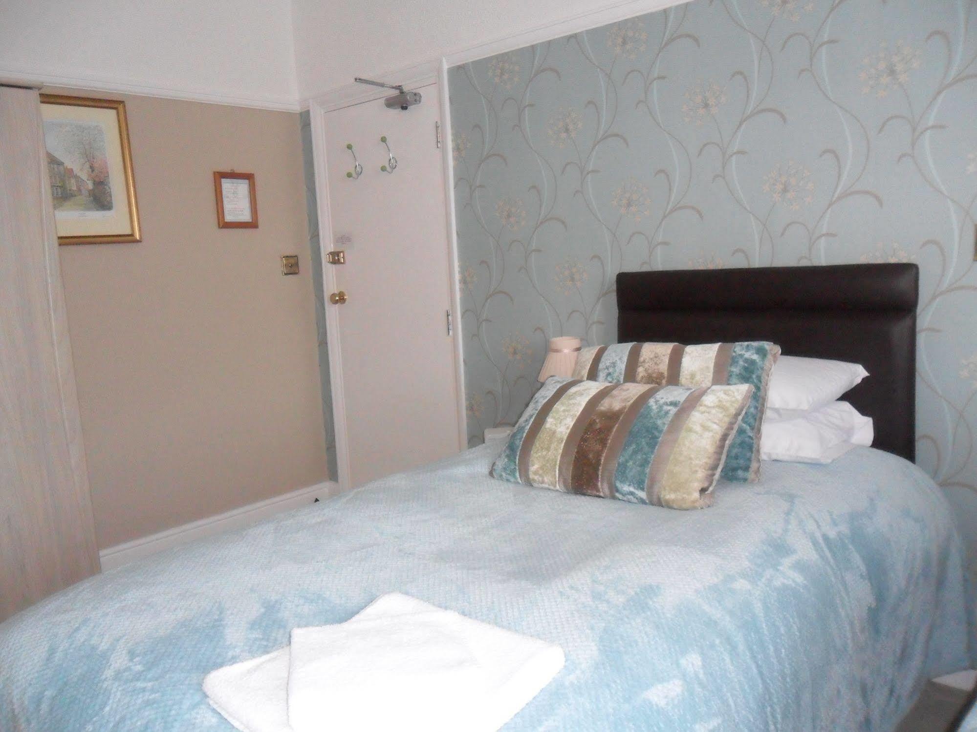 Cleave Court Guest House Llandudno Eksteriør bilde