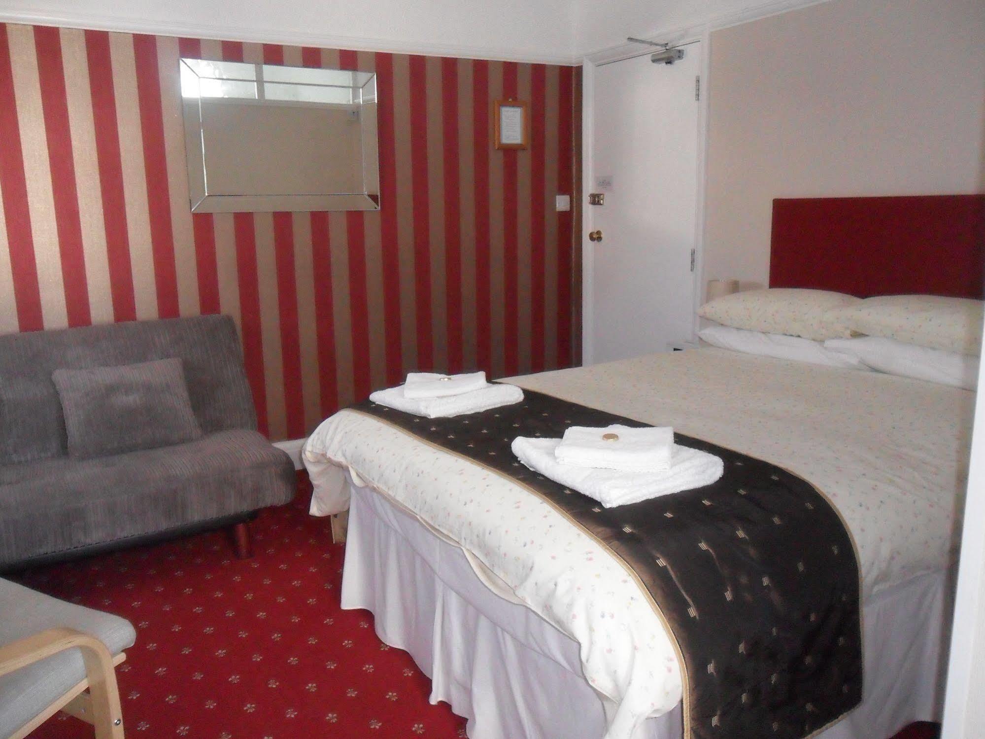 Cleave Court Guest House Llandudno Eksteriør bilde